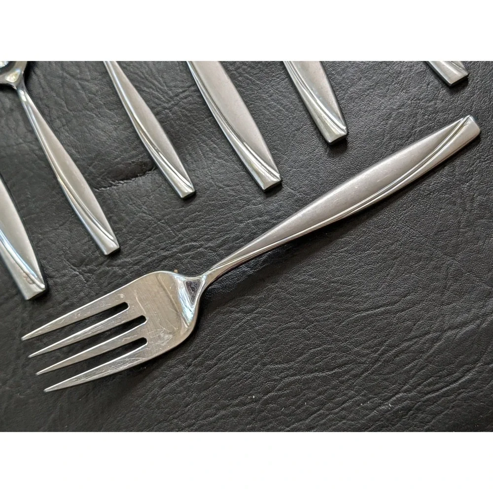 Lot of 8 Oneida Camlynn Stainless Steel Flatware Serving Pieces Spoons Forks
